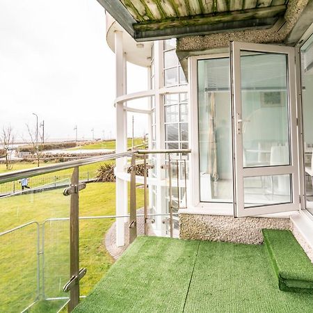 Luxurious Seaside Apartment Голуэй Экстерьер фото